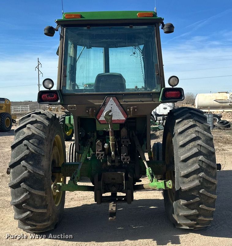 image for item DP6087 1982 John Deere 4440P tractor