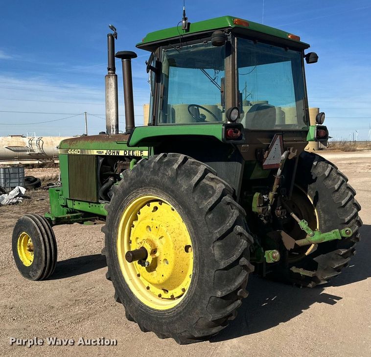 image for item DP6087 1982 John Deere 4440P tractor