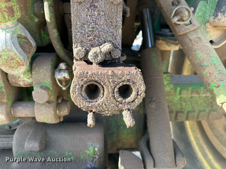 image for item DP6087 1982 John Deere 4440P tractor