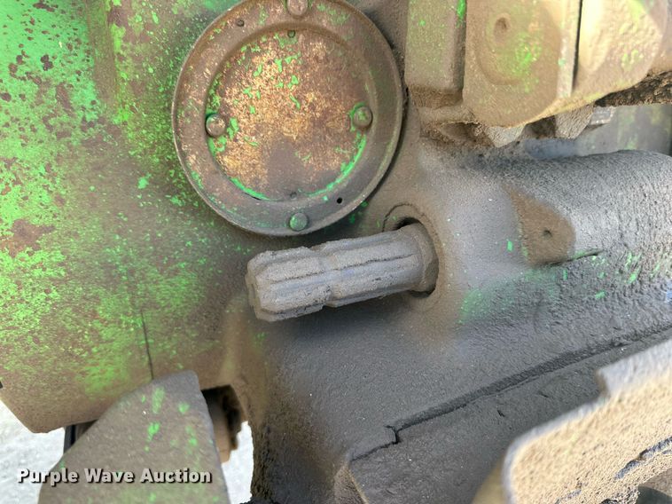 image for item DP6087 1982 John Deere 4440P tractor