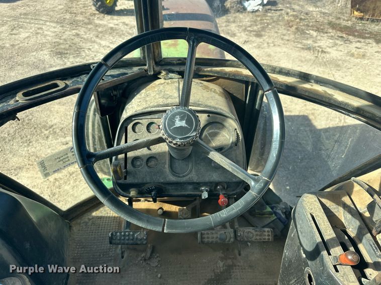 image for item DP6087 1982 John Deere 4440P tractor