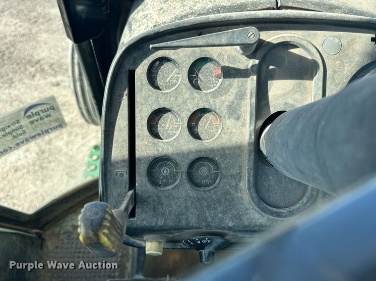 image for item DP6087 1982 John Deere 4440P tractor