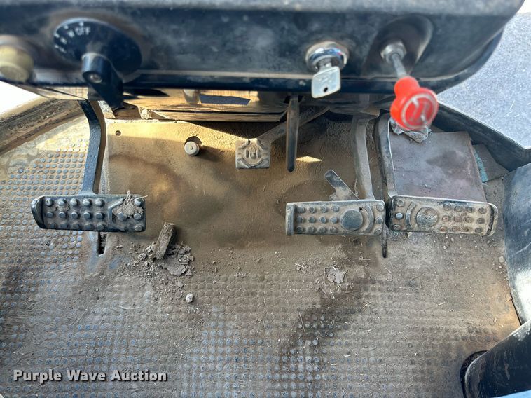 image for item DP6087 1982 John Deere 4440P tractor