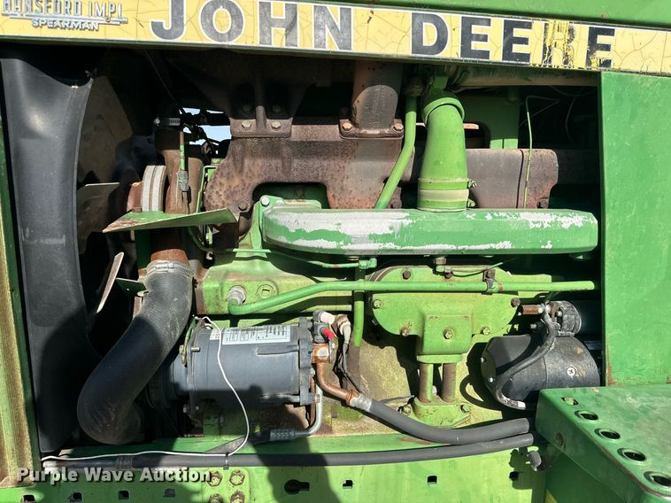 image for item DP6087 1982 John Deere 4440P tractor