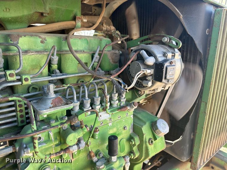 image for item DP6087 1982 John Deere 4440P tractor