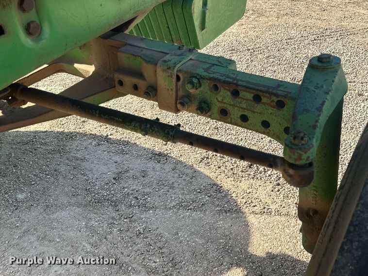 image for item DP6087 1982 John Deere 4440P tractor