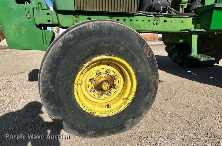 image for item DP6087 1982 John Deere 4440P tractor