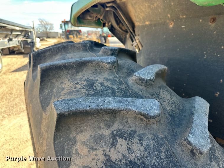 image for item DP6087 1982 John Deere 4440P tractor