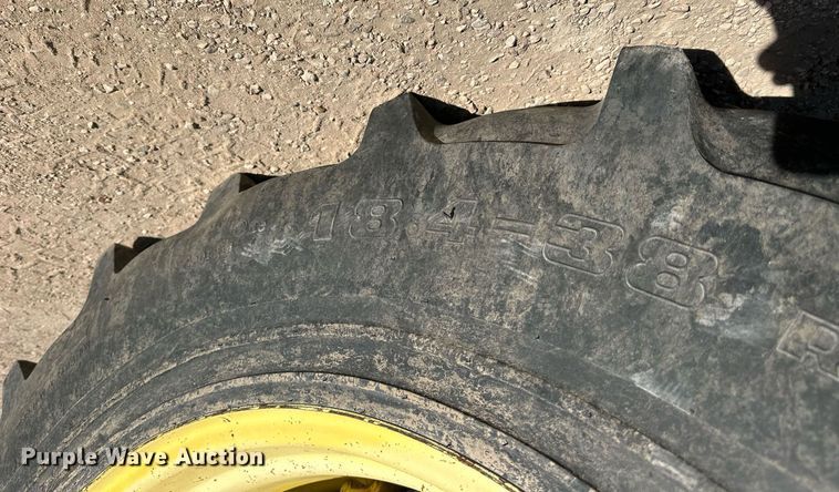 image for item DP6087 1982 John Deere 4440P tractor