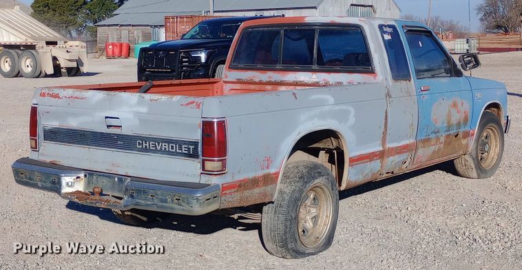 image for item DP7999 1985 Chevrolet S10 pickup truck