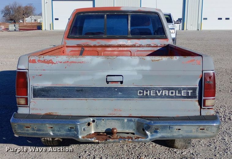 image for item DP7999 1985 Chevrolet S10 pickup truck