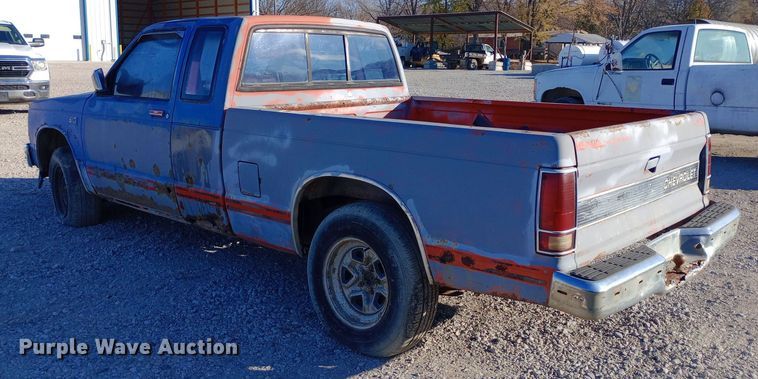 image for item DP7999 1985 Chevrolet S10 pickup truck