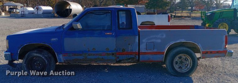 image for item DP7999 1985 Chevrolet S10 pickup truck