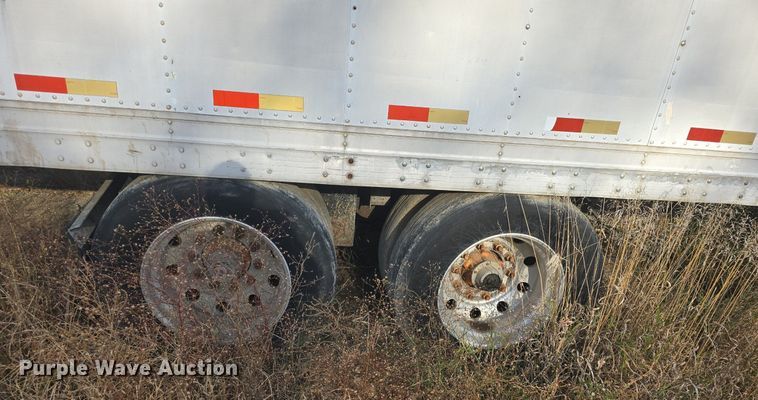 image for item DQ5295 2005 Great Dane 7011TZ1A53 refrigerated van trailer