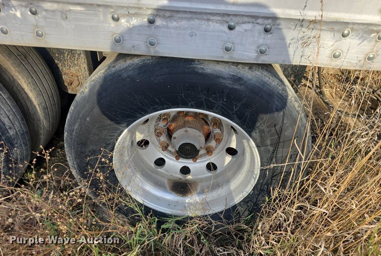 image for item DQ5295 2005 Great Dane 7011TZ1A53 refrigerated van trailer