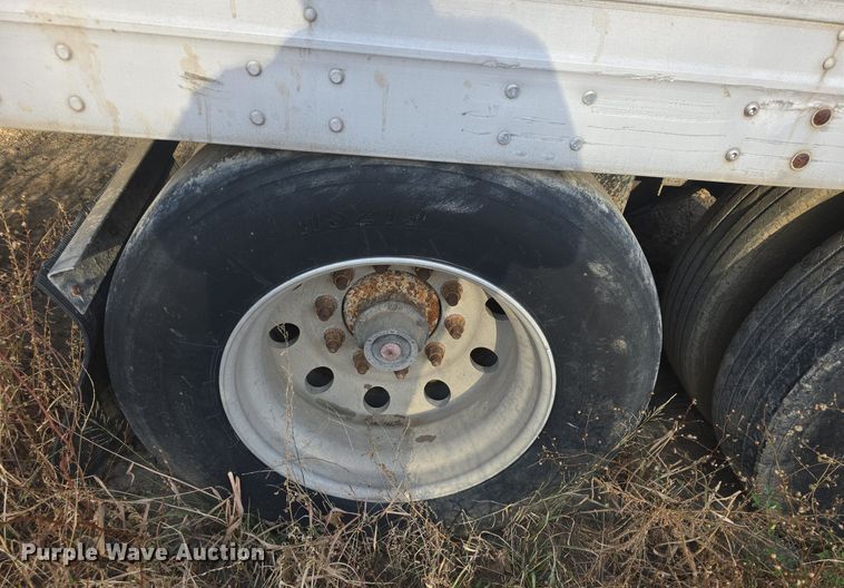 image for item DQ5295 2005 Great Dane 7011TZ1A53 refrigerated van trailer