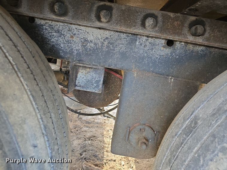 image for item DQ5295 2005 Great Dane 7011TZ1A53 refrigerated van trailer