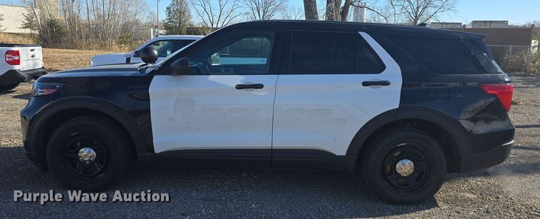 image for item DQ5311 2020 Ford Explorer Police Interceptor  SUV