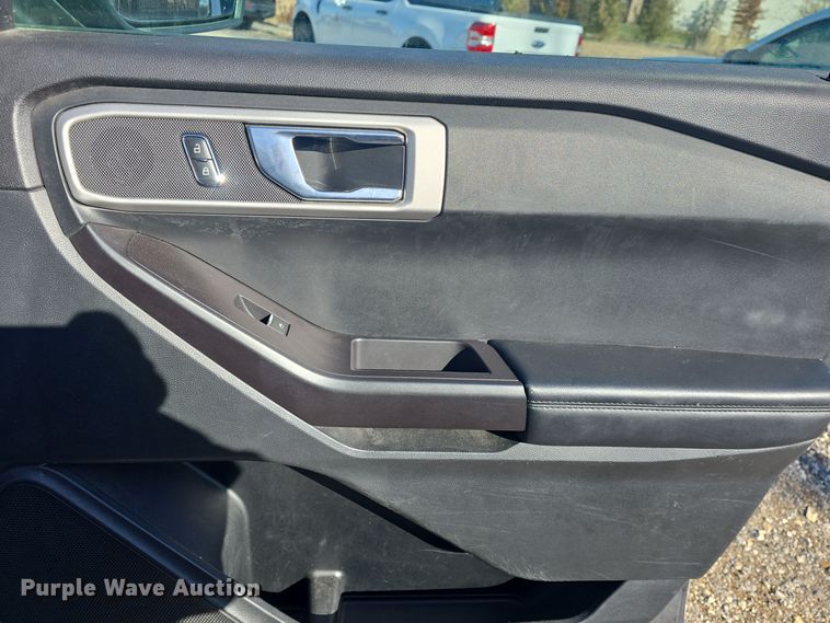 image for item DQ5311 2020 Ford Explorer Police Interceptor  SUV