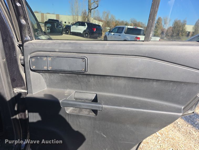 image for item DQ5311 2020 Ford Explorer Police Interceptor  SUV