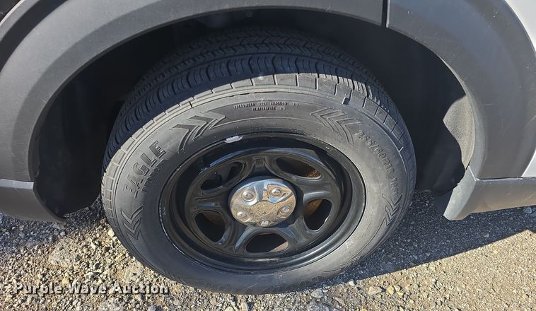 image for item DQ5311 2020 Ford Explorer Police Interceptor  SUV