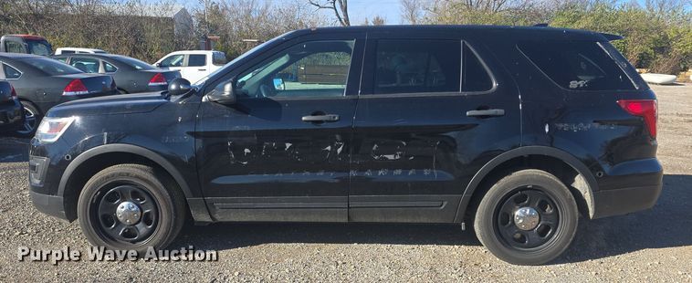 image for item DQ5314 2017 Ford Explorer Police Interceptor  SUV