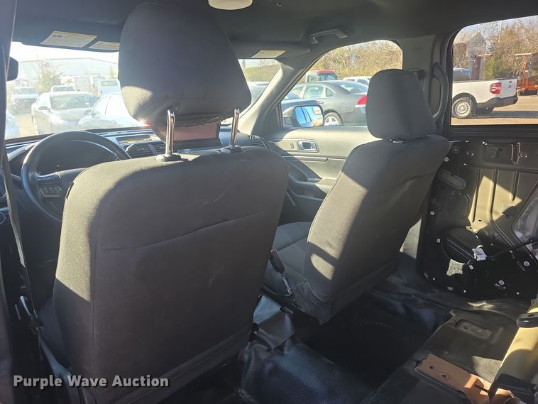 image for item DQ5314 2017 Ford Explorer Police Interceptor  SUV