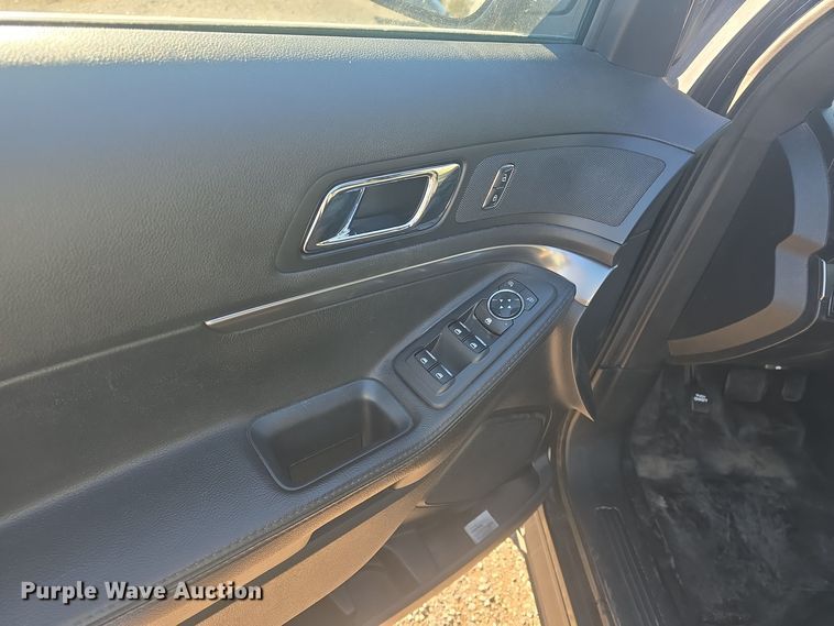 image for item DQ5314 2017 Ford Explorer Police Interceptor  SUV