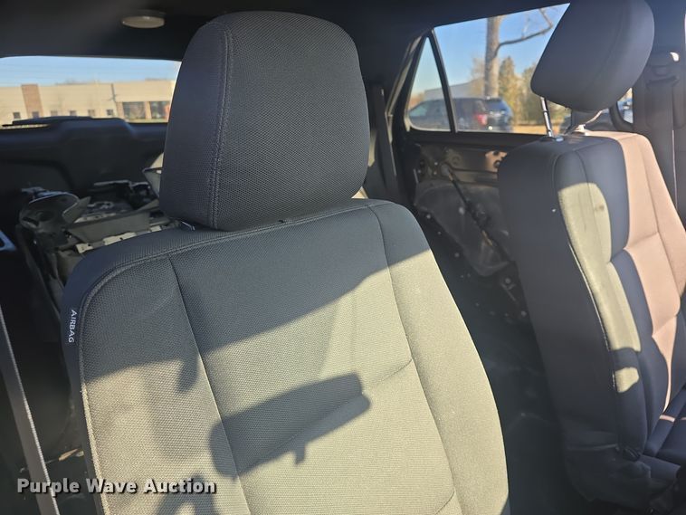 image for item DQ5314 2017 Ford Explorer Police Interceptor  SUV