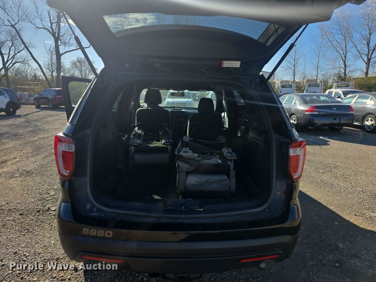 image for item DQ5314 2017 Ford Explorer Police Interceptor  SUV