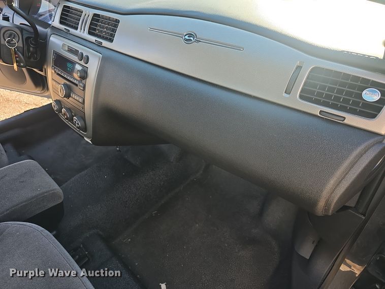 image for item DQ5325 2014 Chevrolet Impala Police Cruiser 