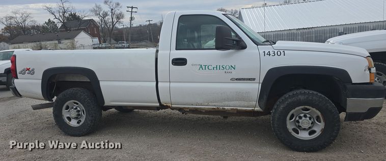 image for item DQ5331 2006 Chevrolet Silverado 2500HD pickup truck