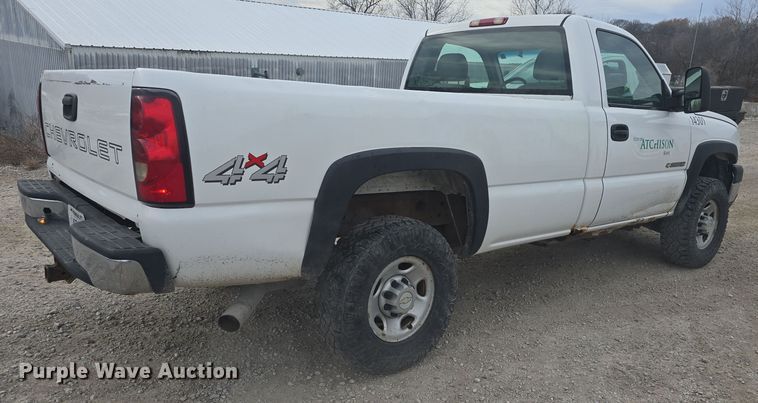 image for item DQ5331 2006 Chevrolet Silverado 2500HD pickup truck