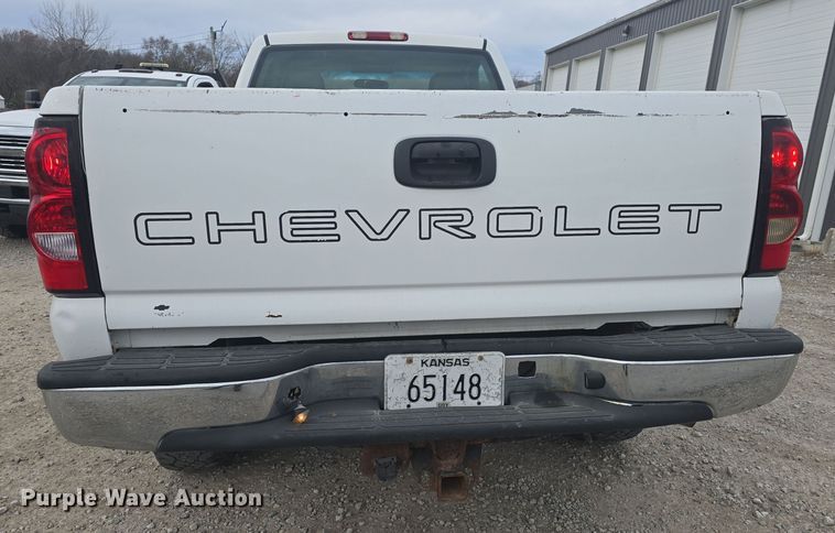 image for item DQ5331 2006 Chevrolet Silverado 2500HD pickup truck