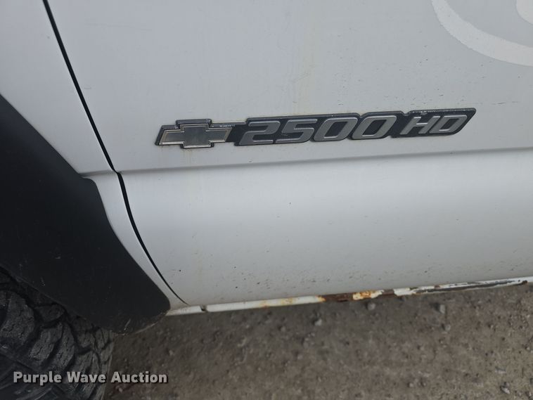 image for item DQ5331 2006 Chevrolet Silverado 2500HD pickup truck