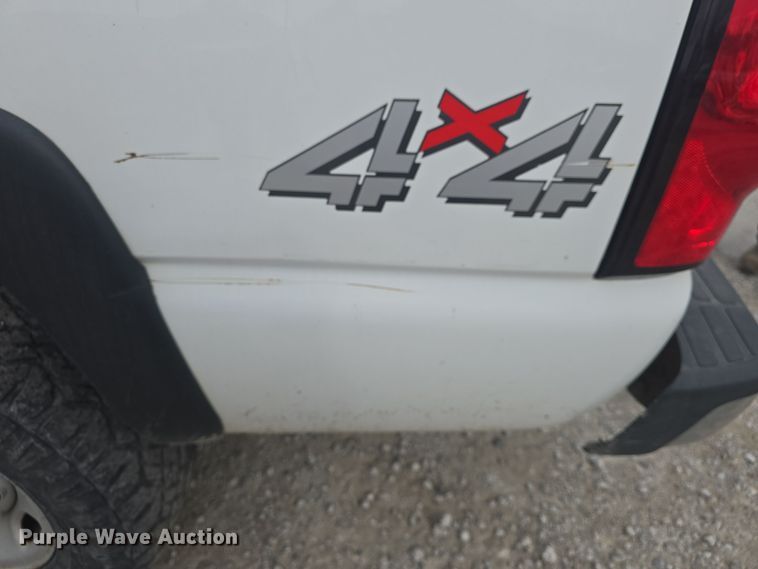 image for item DQ5331 2006 Chevrolet Silverado 2500HD pickup truck