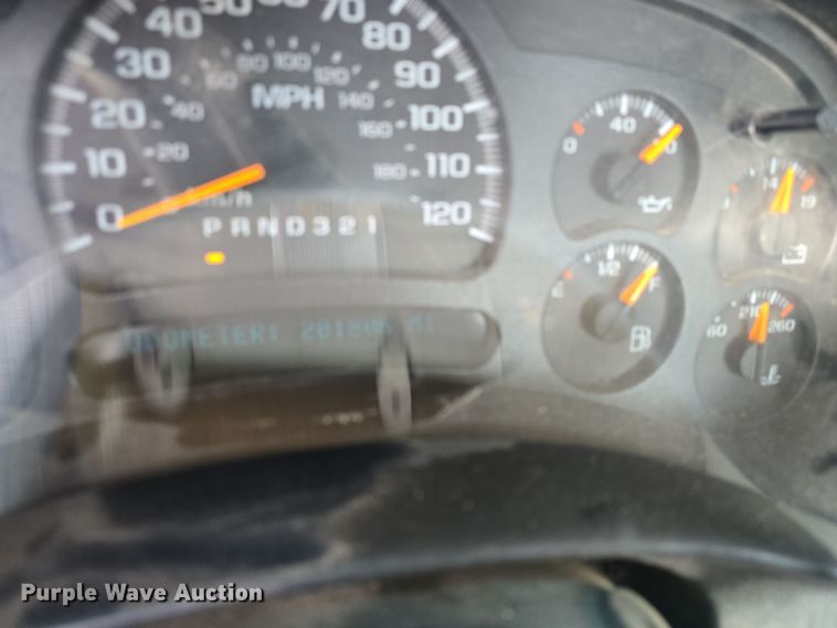 image for item DQ5331 2006 Chevrolet Silverado 2500HD pickup truck