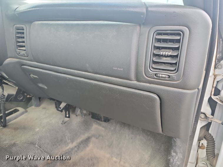 image for item DQ5331 2006 Chevrolet Silverado 2500HD pickup truck