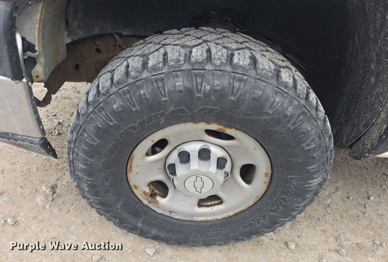 image for item DQ5331 2006 Chevrolet Silverado 2500HD pickup truck