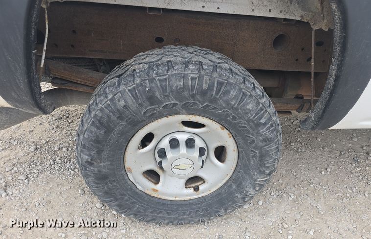 image for item DQ5331 2006 Chevrolet Silverado 2500HD pickup truck