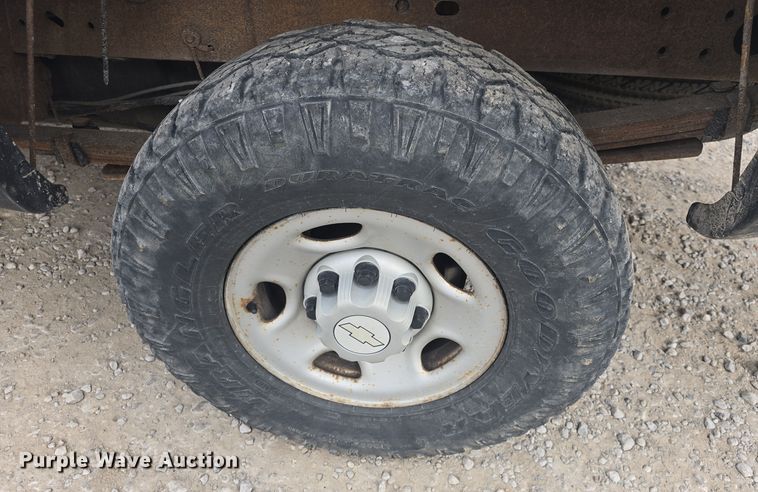 image for item DQ5331 2006 Chevrolet Silverado 2500HD pickup truck