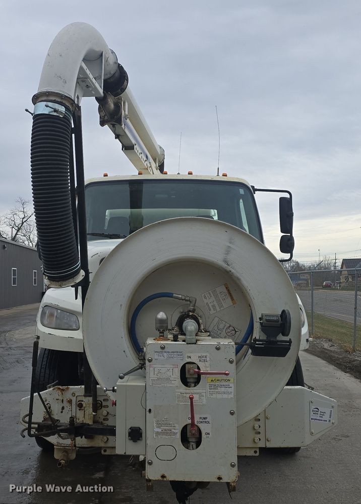 image for item DQ5334 2011 Freightliner  M2 106V sewer jetter truck