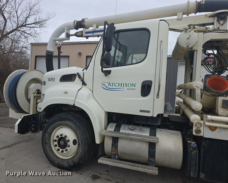 image for item DQ5334 2011 Freightliner  M2 106V sewer jetter truck