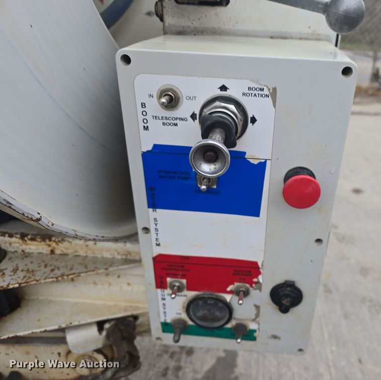 image for item DQ5334 2011 Freightliner  M2 106V sewer jetter truck