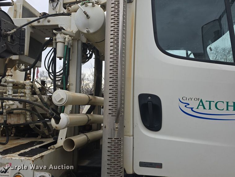 image for item DQ5334 2011 Freightliner  M2 106V sewer jetter truck