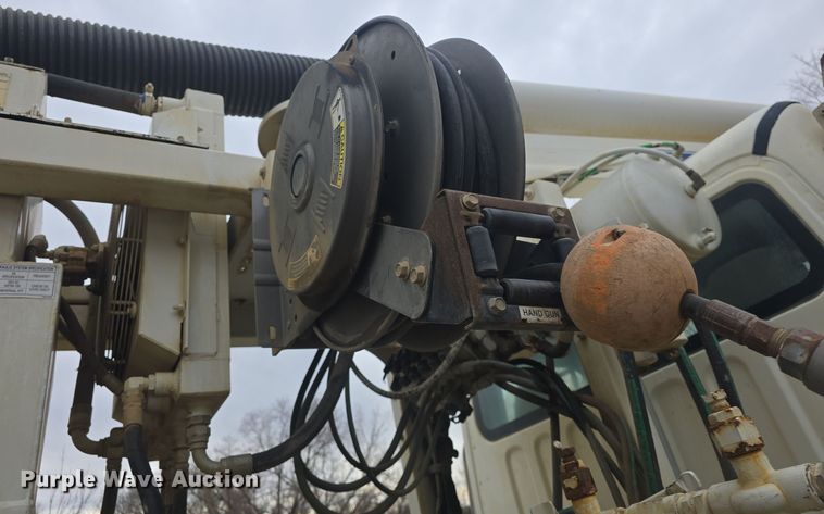 image for item DQ5334 2011 Freightliner  M2 106V sewer jetter truck