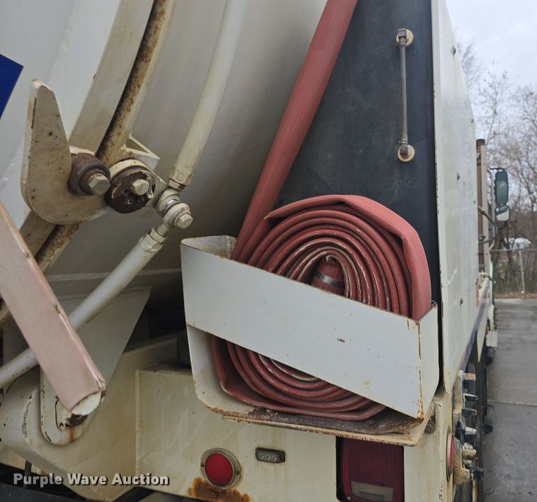 image for item DQ5334 2011 Freightliner  M2 106V sewer jetter truck