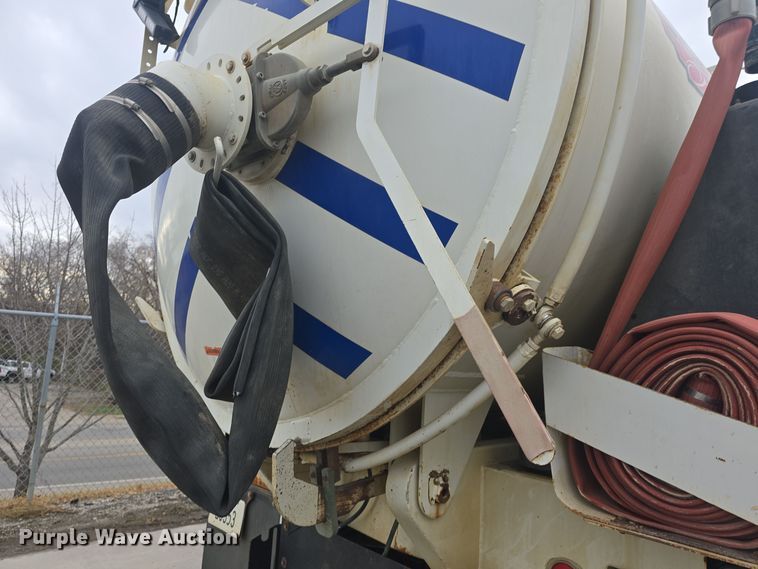 image for item DQ5334 2011 Freightliner  M2 106V sewer jetter truck