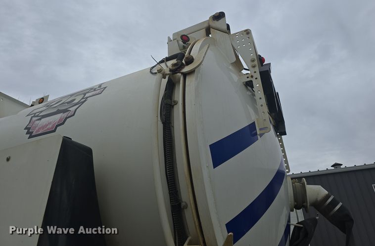 image for item DQ5334 2011 Freightliner  M2 106V sewer jetter truck