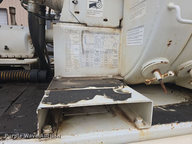 image for item DQ5334 2011 Freightliner  M2 106V sewer jetter truck